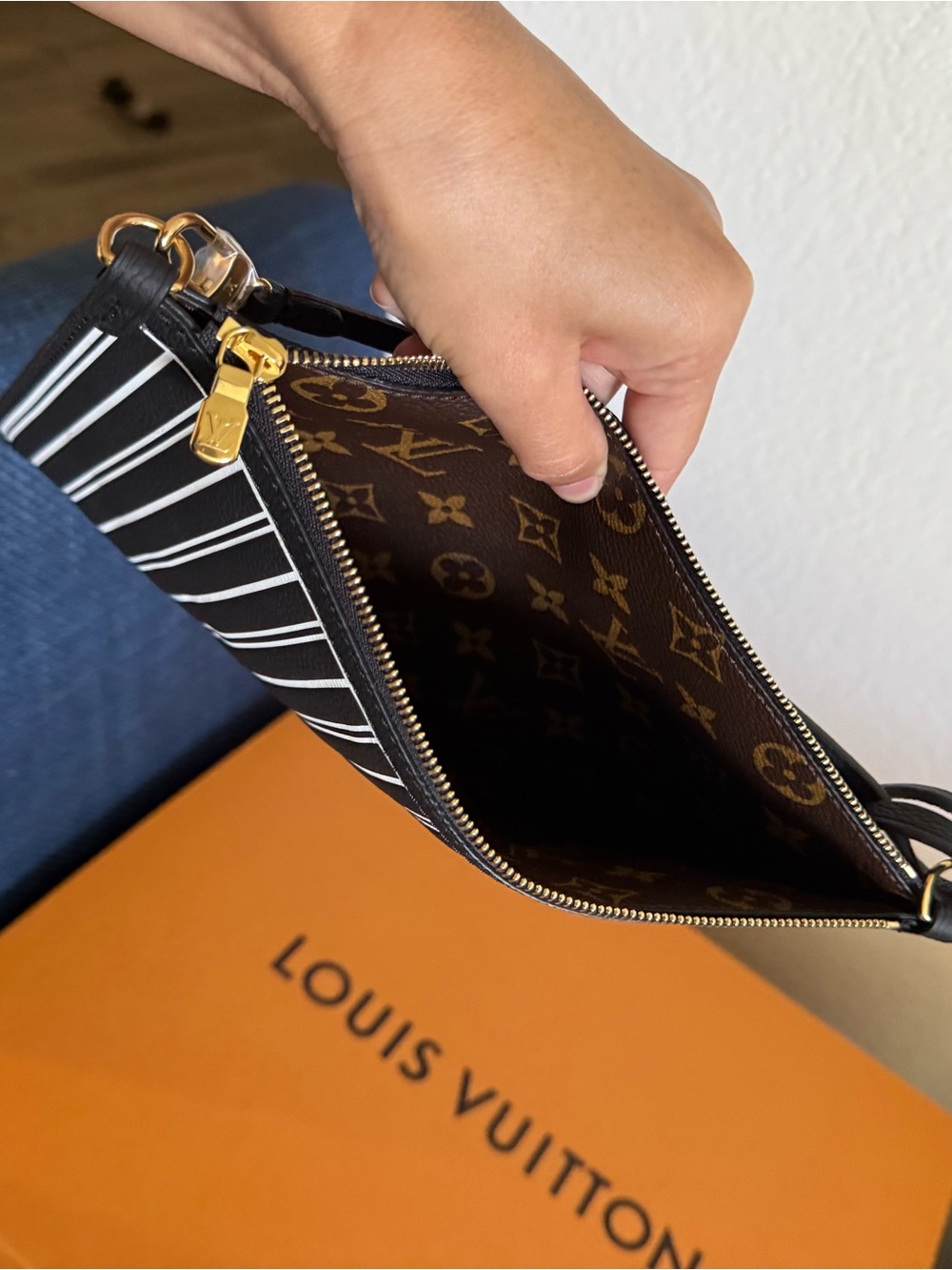 Louis Vuitton Black and White Stripe Wristlet with Gold Hardware - Picture 5 of 7